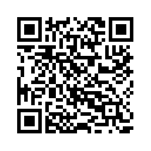 Scan to download Calolens on the App Store